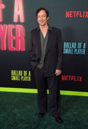 14 October 2025 - Los Angeles, California - Volker Bertelmann. Los Angeles Special Screening Of Netflix s Ballad Of A Small Player held at The Egyptian Theater. Los Angeles USA - ZUMAa123 20251014_zaa_a123_003 Copyright: xADx