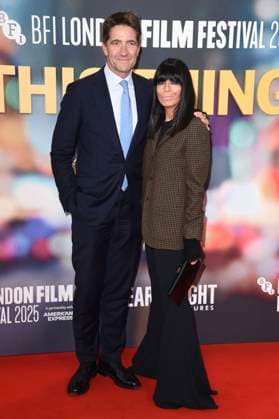 Kris Thykier with wife Claudia Winkleman at the premiere of the feature film Is This Thing On at the 69 BFI London Film Festival 2025 at the Royal Festival Hall London, 14 10 2025 Foto:xS.xVasx xFuturexImagex thing_5005