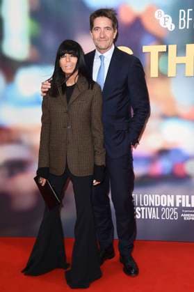 Claudia Winkleman with husband Kris Thykier at the premiere of the feature film Is This Thing On at the 69 BFI London Film Festival 2025 at the Royal Festival Hall London, 14 10 2025 Foto:xS.xVasx xFuturexImagex thing_5006