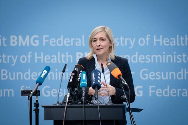 Bundesgesundheitsministerin, Nina Warken Pressestatement, Kabinettsbefassung Stabilisierung der Beiträge, Bundesgesundheitsministerin, Nina Warken, Bundesgesundheitsministerium Berlin Berlin GER *** Federal Minister of Health, Nina Warken Press statement, Cabinet referral Stabilization of contributions, Federal Minister of Health, Nina Warken, Federal Ministry of Health Berlin Berlin GER