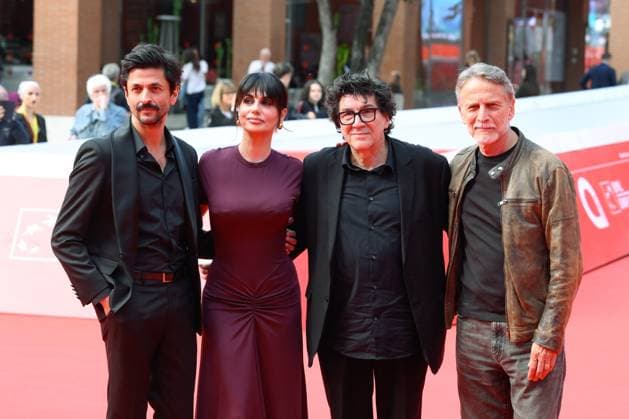 News - Rome Film Festival 2025 Gianni Rosato, Rossella Brescia, Daniele Cipri™ and Cesare Bocci attends the red carpet of the movie Pontifex Un Ponte tra la Misericordia e la Speranza  during the 20th Rome Film Fest at Auditorium Parco della Musica on October 15, 2025 in Rome, Italy. Rome Auditorium Parco Della Musica Italy Copyright: xFabrizioxCorradettix xLiveMediax LPN_2077715