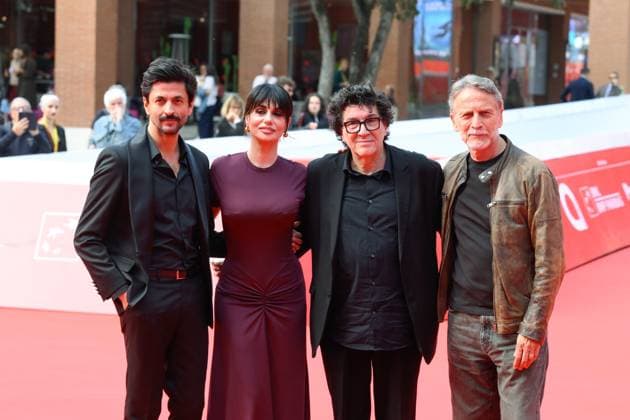News - Rome Film Festival 2025 Gianni Rosato, Rossella Brescia, Daniele Cipri™ and Cesare Bocci attends the red carpet of the movie Pontifex Un Ponte tra la Misericordia e la Speranza  during the 20th Rome Film Fest at Auditorium Parco della Musica on October 15, 2025 in Rome, Italy. Rome Auditorium Parco Della Musica Italy Copyright: xFabrizioxCorradettix xLiveMediax LPN_2077721