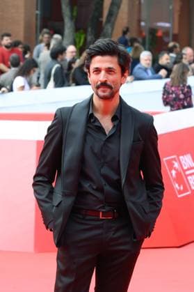 News - Rome Film Festival 2025 Gianni Rosato attends the red carpet of the movie Pontifex Un Ponte tra la Misericordia e la Speranza  during the 20th Rome Film Fest at Auditorium Parco della Musica on October 15, 2025 in Rome, Italy. Rome Auditorium Parco Della Musica Italy Copyright: xFabrizioxCorradettix xLiveMediax LPN_2077728