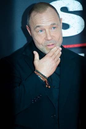 London Film Festival 2025 - Springsteen: Deliver Me from Nowhere Arrivals at Royal Festival Hall, Southbank, London Stephen Graham attends the Headline Gala of Springsteen: Deliver Me from Nowhere at The 69th BFI London Film Festival at Royal Festival Hall, Southbank, London, England, UK on Wednesday 15 October, 2025., Credit:Justin Ng Avalon UK, England, London, Royal Festival Hall, Southbank Copyright: xJustinxNgx xAvalonx 1045763375
