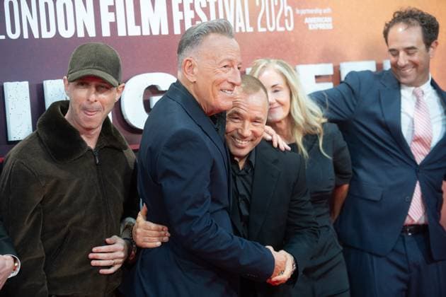 London Film Festival 2025 - Springsteen: Deliver Me from Nowhere Arrivals at Royal Festival Hall, Southbank, London Jeremy Strong, Bruce Springsteen, Stephen Graham, Ellen Goldsmith-Bein, Eric Robinson attends the Headline Gala of Springsteen: Deliver Me from Nowhere at The 69th BFI London Film Festival at Royal Festival Hall, Southbank, London, England, UK on Wednesday 15 October, 2025., Credit:Justin Ng Avalon UK, England, London, Royal Festival Hall, Southbank  Copyright: xJustinxNgx xAvalonx 1045764212