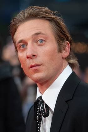 London Film Festival 2025 - Springsteen: Deliver Me from Nowhere Arrivals at Royal Festival Hall, Southbank, London Jeremy Allen White attends the Headline Gala of Springsteen: Deliver Me from Nowhere at The 69th BFI London Film Festival at Royal Festival Hall, Southbank, London, England, UK on Wednesday 15 October, 2025., Credit:Justin Ng Avalon UK, England, London, Royal Festival Hall, Southbank  Copyright: xJustinxNgx xAvalonx 1045764375