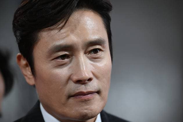 NO OTHER CHOICE Gala at 69th BFI London Film Festival LONDON, UNITED KINGDOM - OCTOBER 15: Lee Byung-hun attends the UK premiere of NO OTHER CHOICE during the 69th BFI London Film Festival at the Royal Festival Hall in London, United Kingdom on October 15, 2025. Rasid Necati Aslim Anadolu Greater London United Kingdom. Editorial use only. Please get in touch for any other usage.  Copyright: x2025xAnadoluxRasidxNecatixAslimx