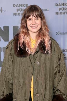 Lea Drinda at the premiere of the film Danke für nichts at the Colosseum Filmtheater Berlin, 15 10 2025 Foto:xS.xGabschx xFuturexImagex danke_5018