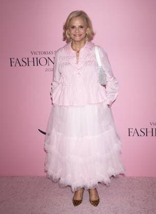 Pink carpet arrivals for the Victoria s Secret 2025 Fashion Show Featuring: Amy Sedaris Where: Brooklyn, New York, United States When: 15 Oct 2025 Credit: Janet Mayer INSTARimages.com EDITORIAL USE ONLY. NOT FOR USE BY NEWSPAPERS BASED IN THE UK. Copyright: xx instar55181253