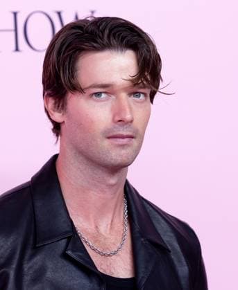 Pink carpet arrivals for the Victoria s Secret 2025 Fashion Show Featuring: Patrick Schwarzenegger Where: Brooklyn, New York, United States When: 15 Oct 2025 Credit: Janet Mayer INSTARimages.com EDITORIAL USE ONLY. NOT FOR USE BY NEWSPAPERS BASED IN THE UK. Copyright: xx instar55181287