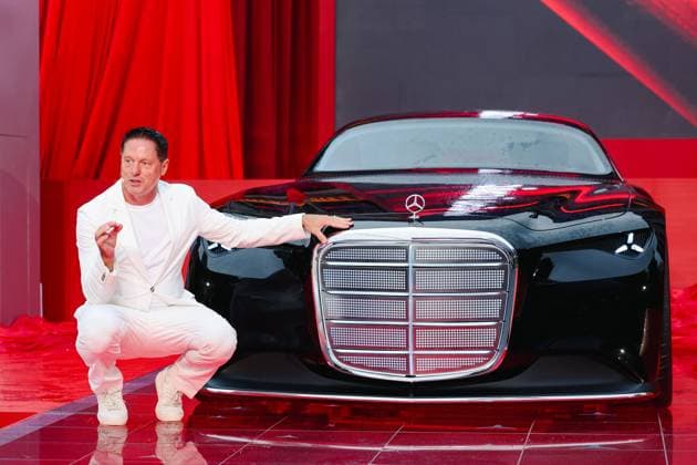 VIDEO: Fans drool over Mercedes’ jaw-dropping Vision Iconic concept car Story from Jam Press (Mercedes Concept Release) Pictured: The world premiere of the Vision Iconic in Shanghai 2025. VIDEO: Fans drool over Mercedes’ jaw-dropping Vision Iconic concept car Mercedes has unveiled a stunning new concept motor that’s left car lovers around the world drooling. The Mercedes-Benz Vision Iconic pays tribute to the brand’s rich history while offering a bold glimpse into its high-tech future. The breathtaking two-door coupé showcases how the German giant’s cars of tomorrow could look - and fans can’t get enough of it. The sleek motor boasts a gigantic grille inspired by classics like the W108, W111 and 600 Pullman - complete with a chrome f  Copyright: xJamxPress Mercedes-BenzxAG