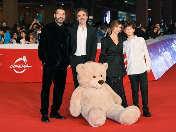 Rome, Italy, Italy: Roma Cinema Fest 2025, day 2, Red Carpet of the film Per Te In the photo: Edoardo Leo, Alessandro Aronadio, Teresa Saponangelo, Javier Francesco Leoni, Rome Italy  - ZUMAp169 20251016_zea_p169_853 Copyright: xMarcoxProvvisionatox