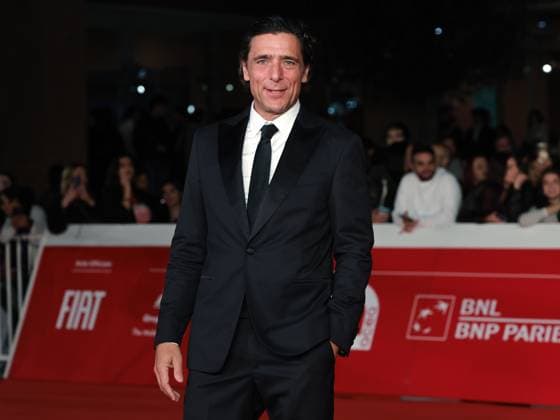Rome: Rome Cinema Fest 2025, evening 2 - Red carpet screening of Breve Storia d amore. Pictured: Adriano Giannini Rome  - ZUMAp169 20251016_zea_p169_1277 Copyright: xMarcoxProvvisionatox