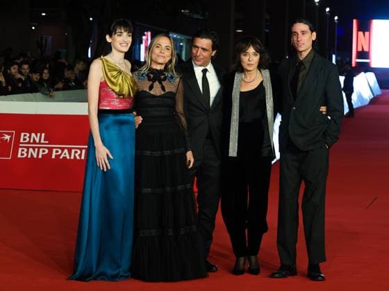 Rome: Rome Cinema Fest 2025, evening 2 - Red carpet for the film A Brief History of Love. Pictured are Pilar Fogliati, Ludovica Rampoldi, Adriano Giannini, Valeria Golino, and Andrea Carpenzano. Rome  - ZUMAp169 20251016_zea_p169_1313 Copyright: xMarcoxProvvisionatox