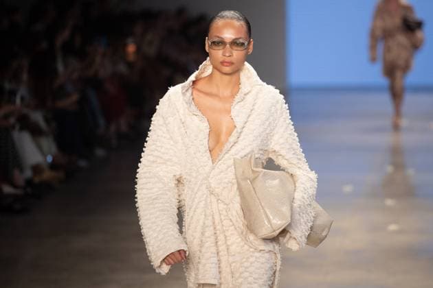 SaO PAULO, SP - 16.10.2025: SPFW N60 - Fashion designer Marina Bitu& 39;s fashion show at SPFW N60 takes place this Thursday afternoon (16) at the Brazilian Cultures Pavilion in Ibirapuera Park, in Sao Paulo, SP. x2825474x  RodileixMorais