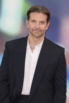Is This Thing On Film Premiere Bradley Cooper attends the BFI London Film Festival Gala of the UK premiere of IS THIS THING ON?, during the BFI London Film Festival, the Royal Festival Hall, London. 14th October 2025.  Copyright: xAndrewxSimsx NINTCHDBPICT001031569164