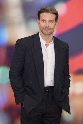 Is This Thing On Film Premiere Bradley Cooper attends the BFI London Film Festival Gala of the UK premiere of IS THIS THING ON?, during the BFI London Film Festival, the Royal Festival Hall, London. 14th October 2025.  Copyright: xAndrewxSimsx NINTCHDBPICT001031569522