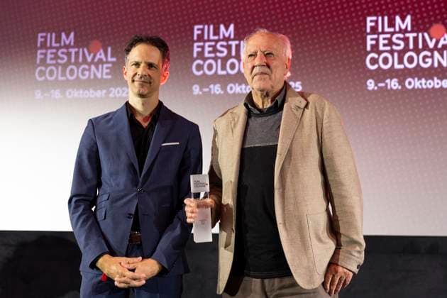 Director, filmmaker Werner HERZOG re , with the Filmpreis Koeln 2025 and laudator writer and director Thomas von STEINAECKER li , portrait, portrait, half-figure, friendly, at the Film Festival Cologne, at the Filmpalast Koeln, on 16 10 2025