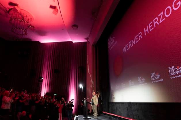 Director, filmmaker Werner HERZOG re , award winner Filmpreis Koeln 2025, standing ovation in the hall, at the Film Festival Cologne, at the Filmpalast Koeln, on 16 10 2025