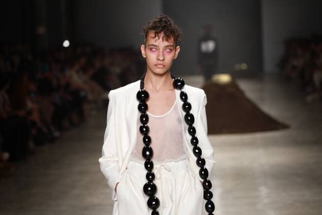 Leandro Castro s fashion show at SPFW No. 60 in Sao Paulo Sao Paulo (SP), 10 16 2025 - Fashion Fashion Show King Boy Leandro Castro fashion show at Sao Paulo Fashion Week - SPFW N60, at Pacubra in Ibirapuera Park in Sao Paulo, this Thursday, October 16, 2025. (Foto: Fabricio Bomjardim Thenews2 imago images) Leandro Castro s fashion show at SPFW No. 60 in Sao Paulo  Copyright: xFABRICIOxBOMJARDIMx