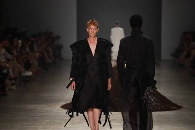 Leandro Castro s fashion show at SPFW No. 60 in Sao Paulo Sao Paulo (SP), 10 16 2025 - Fashion Fashion Show King Boy Leandro Castro fashion show at Sao Paulo Fashion Week - SPFW N60, at Pacubra in Ibirapuera Park in Sao Paulo, this Thursday, October 16, 2025. (Foto: Fabricio Bomjardim Thenews2 imago images) Leandro Castro s fashion show at SPFW No. 60 in Sao Paulo  Copyright: xFABRICIOxBOMJARDIMx