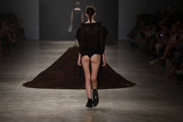 Leandro Castro s fashion show at SPFW No. 60 in Sao Paulo Sao Paulo (SP), 10 16 2025 - Fashion Fashion Show King Boy Leandro Castro fashion show at Sao Paulo Fashion Week - SPFW N60, at Pacubra in Ibirapuera Park in Sao Paulo, this Thursday, October 16, 2025. (Foto: Fabricio Bomjardim Thenews2 imago images) Leandro Castro s fashion show at SPFW No. 60 in Sao Paulo  Copyright: xFABRICIOxBOMJARDIMx