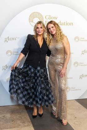 Charity - Glow Gala 2025 - Kim Fisher und Katja Burkard bei der Glow Gala 2025 im Hotel Luc Gendarmenmarkt am 16.10.2025 in Berlin. *** Charity Glow Gala 2025 Kim Fisher and Katja Burkard at the Glow Gala 2025 at the Hotel Luc Gendarmenmarkt on 16 10 2025 in Berlin Copyright: xEventpressxKochanx