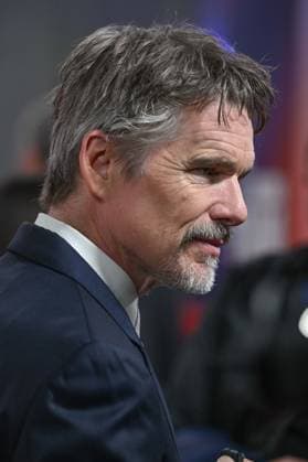 69th BFI London Film Festival LONDON, UNITED KINGDOM - OCTOBER 16: Ethan Hawke attends the premiere of the film Blue Moon during the 69th BFI London Film Festival held at the Royal Festival Hall in London, UK on October 16, 2025. Rasid Necati Aslim Anadolu London United Kingdom. Editorial use only. Please get in touch for any other usage.  Copyright: x2025xAnadoluxRasidxNecatixAslimx