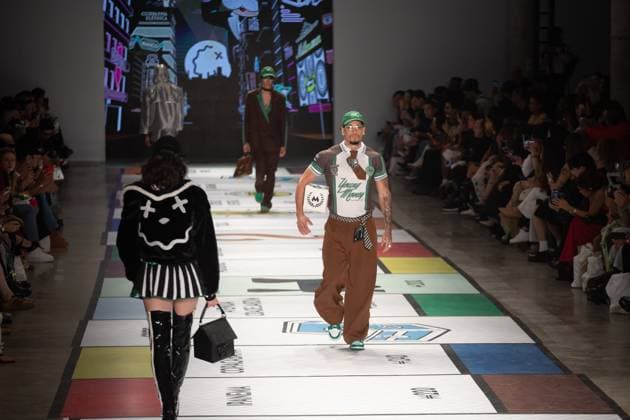 SaO PAULO, SP - 16.10.2025: SPFW N60 - Fashion designer Dario Mittmann& 39;s fashion show at SPFW N60 takes place on Thursday night (16) at the Brazilian Cultures Pavilion in Ibirapuera Park, in Sao Paulo, SP. In the photo, Palmeiras player Paulinho. x2825510x  RodileixMorais