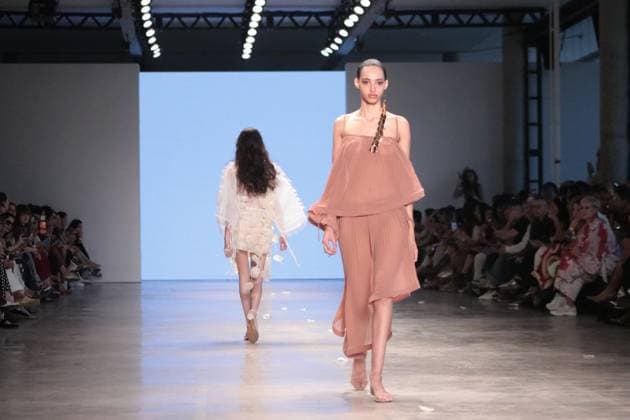 SaO PAULO, SP - 16.10.2025: SPFW N60 - SPFW N60 takes place between October 16th and 20th, at Pacubra, in Sao Paulo. The Marina Bitu brand show takes place on the afternoon of this Thursday, (16). x2825581x  AngÃ licaxAlves