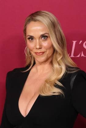 LOS ANGELES, CA - OCTOBER 16: Elizabeth Berkley at the world premiere of Hulu s ˜All s Fair™ at the DGA theatre in Los Angeles, California on October 16, 2025. Copyright: xCrashx xMediaPunchx