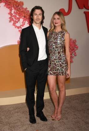 LOS ANGELES, CA - OCTOBER 16: Justine Lupe at the Netflix Premiere of Nobody Wants This at The Egyptian Theatre on October 16, 2025 in Los Angeles, California. Copyright: xJeffreyxMayerx