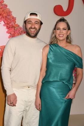 LOS ANGELES, CA - OCTOBER 16: Simon Tikhman and Erin Foster at the Netflix Premiere of Nobody Wants This at The Egyptian Theatre on October 16, 2025 in Los Angeles, California. Copyright: xJeffreyxMayerx