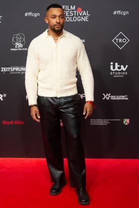 Red Carpet Before The Award Ceremony For Cologne Film Festival 2025 Brian Ssenyonjo, a German actor, poses for pictures during the red carpet before the award ceremony of the Cologne Film Festival 2025 at Film Palast in Cologne, Germany, on October 26, 2025. cologne Germany  Copyright: xYingxTangx originalFilename: tang-notitle251016_npyMm.jpg