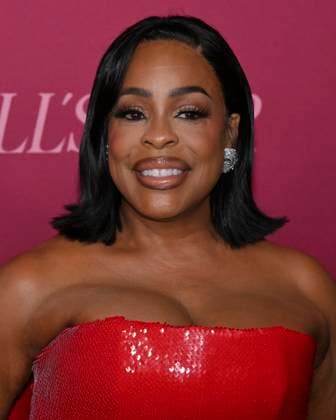 October 16, 2025, West Hollywood, California, USA: Emmy Award-winning actress, producer, and director NIECY NASH-BETTS attends the World Premiere Of Hulu s All s Fair West Hollywood USA - ZUMAb173 20251016_aap_b173_007 Copyright: xBillyxBennightx