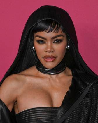 October 16, 2025, West Hollywood, California, USA: American singer, songwriter, actress, model, dancer, choreographer, and music video director TEYANA TAYLOR attends the World Premiere Of Hulu s All s Fair West Hollywood USA - ZUMAb173 20251016_aap_b173_020 Copyright: xBillyxBennightx