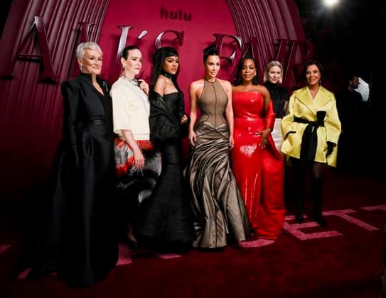 October 16, 2025, West Hollywood, California, USA: attends the World Premiere Of Hulu s All s Fair West Hollywood USA - ZUMAb173 20251016_aap_b173_031 Copyright: xBillyxBennightx