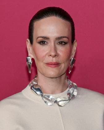 October 16, 2025, West Hollywood, California, USA: Emmy and Golden Globe-winning American actress SARAH PAULSON attends the World Premiere Of Hulu s All s Fair West Hollywood USA - ZUMAb173 20251016_aap_b173_034 Copyright: xBillyxBennightx