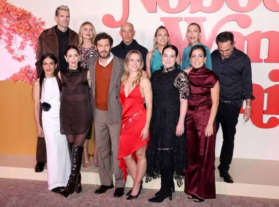 Nobody Wants This Season 2 Premiere Event, Los Angeles, California, USA - 16 Oct 2025 Jenni Konner, Timothy Simons, Jackie Tohn, Justine Lupe, Adam Brody, Bruce Eric Kaplan, Kristen Bell, Erin Foster and Sara Foster at the premiere of Netflix s Nobody Wants This Season 2 held at the Egyptian Theatre in Hollywood, USA on October 16, 2025., Credit:Lumeimages.com Avalon USA, California, Los Angeles, Hollywood, CA, USA Copyright: xLumeimages.comx xAvalonx 1046068055