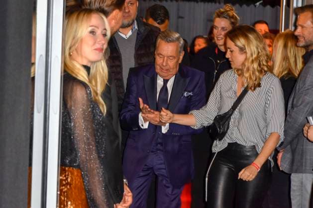 abb Roland Kaiser arrival left his daughter Annalena the pop singer on the red carpet at the world premiere of the movie 50 Years Roland Kaiser A Life for Music at the cinema Cineplex on 16 10,2025 in Muenster NRW Germany