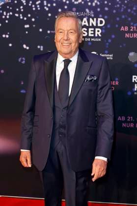 Roland Kaiser at the premiere of the documentary 50 Years of Roland Kaiser A Life for Music at Cineplex Münster Münster, 16 10 2025 Foto:xT.xSchröerx xFuturexImagex kaiser_5003