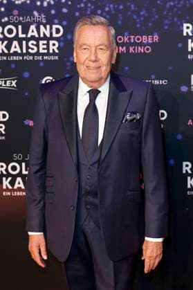 Roland Kaiser at the premiere of the documentary 50 Years of Roland Kaiser A Life for Music at Cineplex Münster Münster, 16 10 2025 Foto:xT.xSchröerx xFuturexImagex kaiser_5006