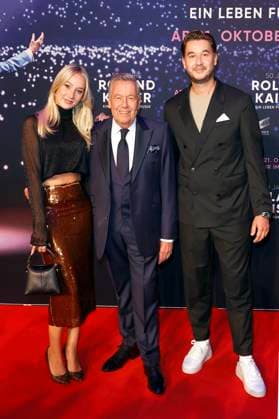 Roland Kaiser mit Tochter Annalena Keiler und Sohn Jan Kaiser bei der Premiere des Dokumentarfilms 50 Jahre Roland Kaiser - Ein Leben für die Musik im Cineplex Münster. Münster, 16.10.2025 *** Roland Kaiser with daughter Annalena Keiler and son Jan Kaiser at the premiere of the documentary 50 Years of Roland Kaiser A Life for Music at Cineplex Münster Münster, 16 10 2025 Foto:xT.xSchröerx xFuturexImagex kaiser_5013