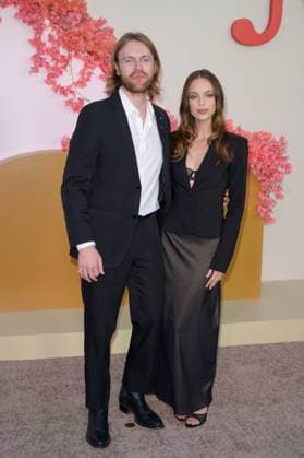 Nobody Wants This Season 2 Premiere - Los Angeles, USA LOS ANGELES, USA. October 16, 2025: Finneas O Connell & Claudia Sulewski at the season 2 premiere for Nobody Wants This at the Egyptian Theatre. Los Angeles CA USA  Copyright: xPaulxSmith Featureflashx