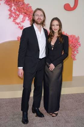 Nobody Wants This Season 2 Premiere - Los Angeles, USA LOS ANGELES, USA. October 16, 2025: Finneas O Connell & Claudia Sulewski at the season 2 premiere for Nobody Wants This at the Egyptian Theatre. Los Angeles CA USA  Copyright: xPaulxSmith Featureflashx