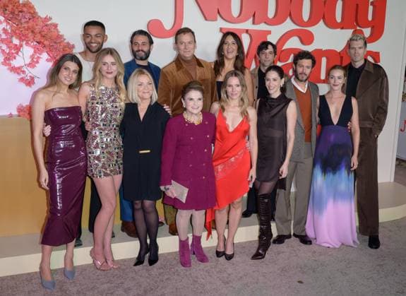 Nobody Wants This Season 2 Premiere - Los Angeles, USA LOS ANGELES, USA. October 16, 2025: Emily Arlook, Justine Lupe, Miles Fowler, Stephanie Faracy, Arian Moayed, Tovah Feldshuh, Michael Hitchcock, Kristen Bell, DArcy Carden, Jackie Tohn, Joe Gillette, Adam Brody, Leighton Meester & Timothy Simons at the season 2 premiere for Nobody Wants This at the Egyptian Theatre. Los Angeles CA USA  Copyright: xPaulxSmith Featureflashx