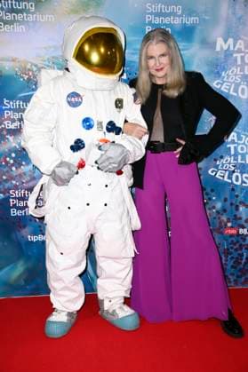 Lieselotte Reznicek at the world premiere of the 360° fulldome show by Peter Schillings Major Tom completely detached at the Zeiss Großplanetarium Berlin, 16 10 2025 Foto:xN.xKubelkax xFuturexImagex tom_5007