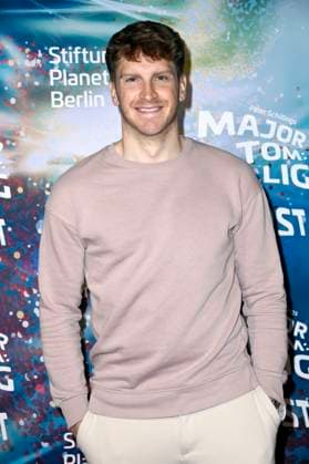 Jacob Gunkel at the world premiere of the 360° fulldome show by Peter Schillings Major Tom completely detached at the Zeiss Großplanetarium Berlin, 16 10 2025 Foto:xN.xKubelkax xFuturexImagex tom_5022