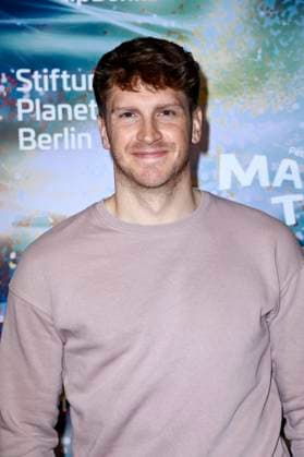 Jacob Gunkel at the world premiere of the 360° fulldome show by Peter Schillings Major Tom completely detached at the Zeiss Großplanetarium Berlin, 16 10 2025 Foto:xN.xKubelkax xFuturexImagex tom_5023