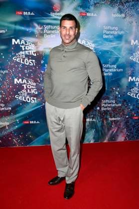 Leonard Freier at the world premiere of the 360° fulldome show by Peter Schillings Major Tom completely detached at the Zeiss Großplanetarium Berlin, 16 10 2025 Foto:xN.xKubelkax xFuturexImagex tom_5036
